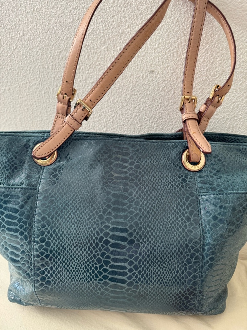 MICHAEL KORS Green Snake-skin Embossed Leather Shoulder Bag - Picture 4 of 14